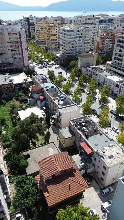 2 Kitarat Bb Bed & Breakfast Vlore Exterior photo