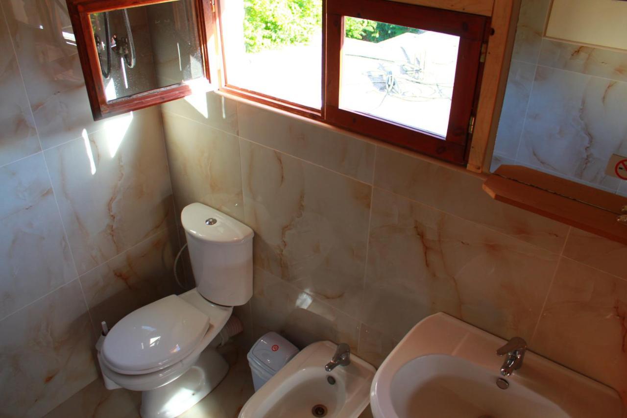 2 Kitarat Bb Bed & Breakfast Vlore Exterior photo